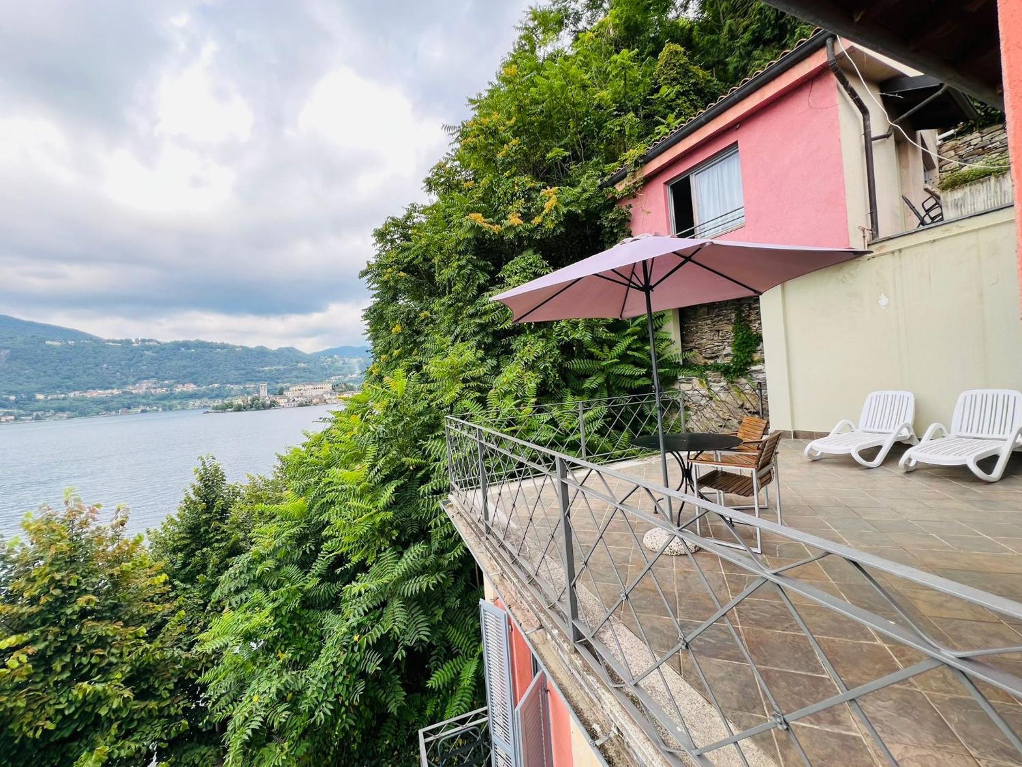 Casa Sul Lago Orta Орта-Сан-Джулио Экстерьер фото